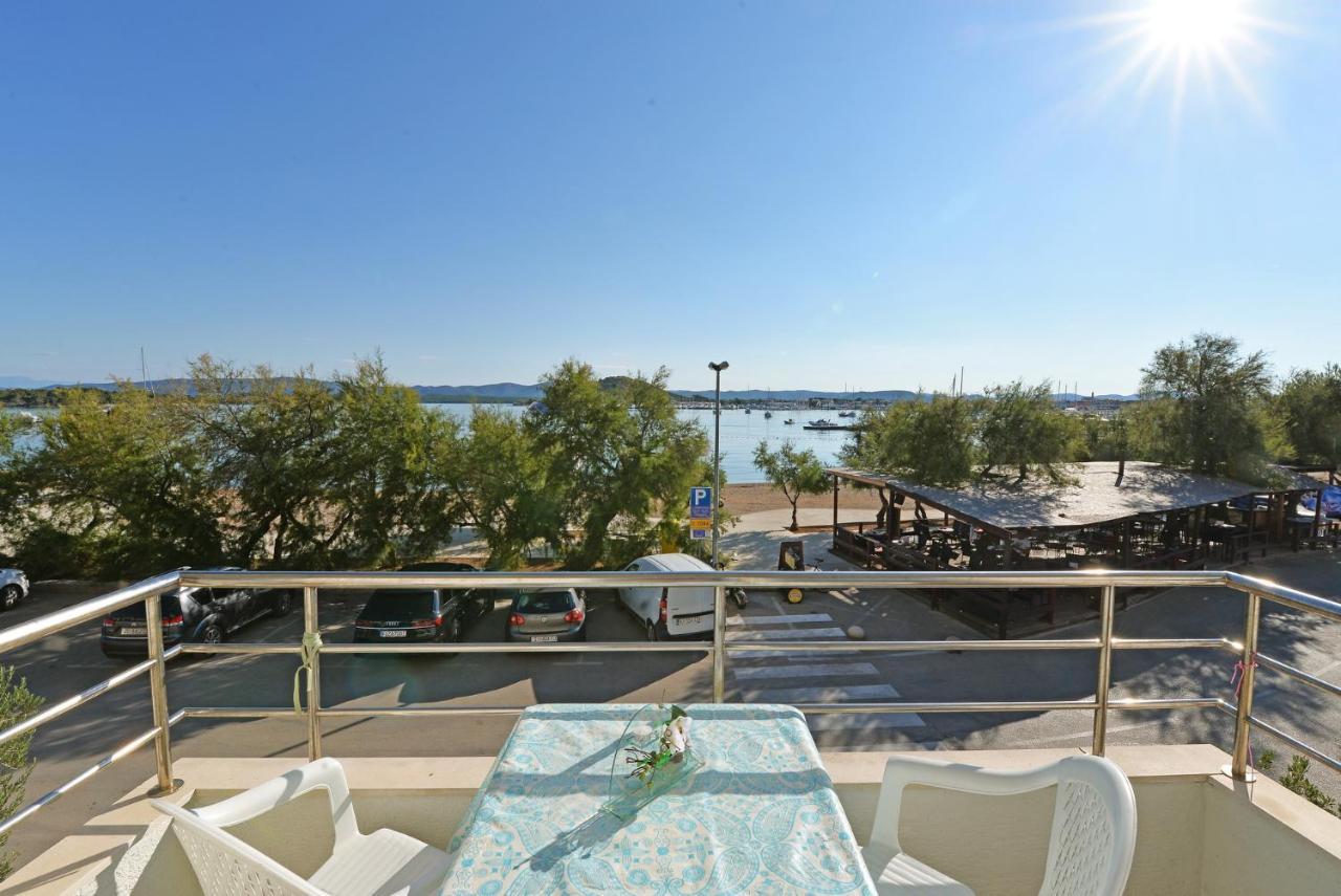 Apartman Lunga, Murter Exterior foto